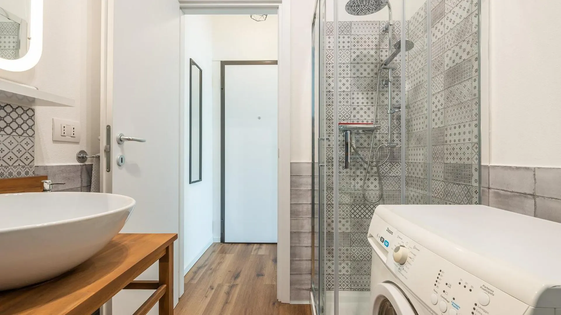 Monteverdi Apartments - Studio 1 Cagliari 0*,